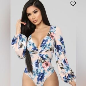 🩷for my best friend Jessika🩷 Fashion Nova Floral Long Sleeve Bodysuit